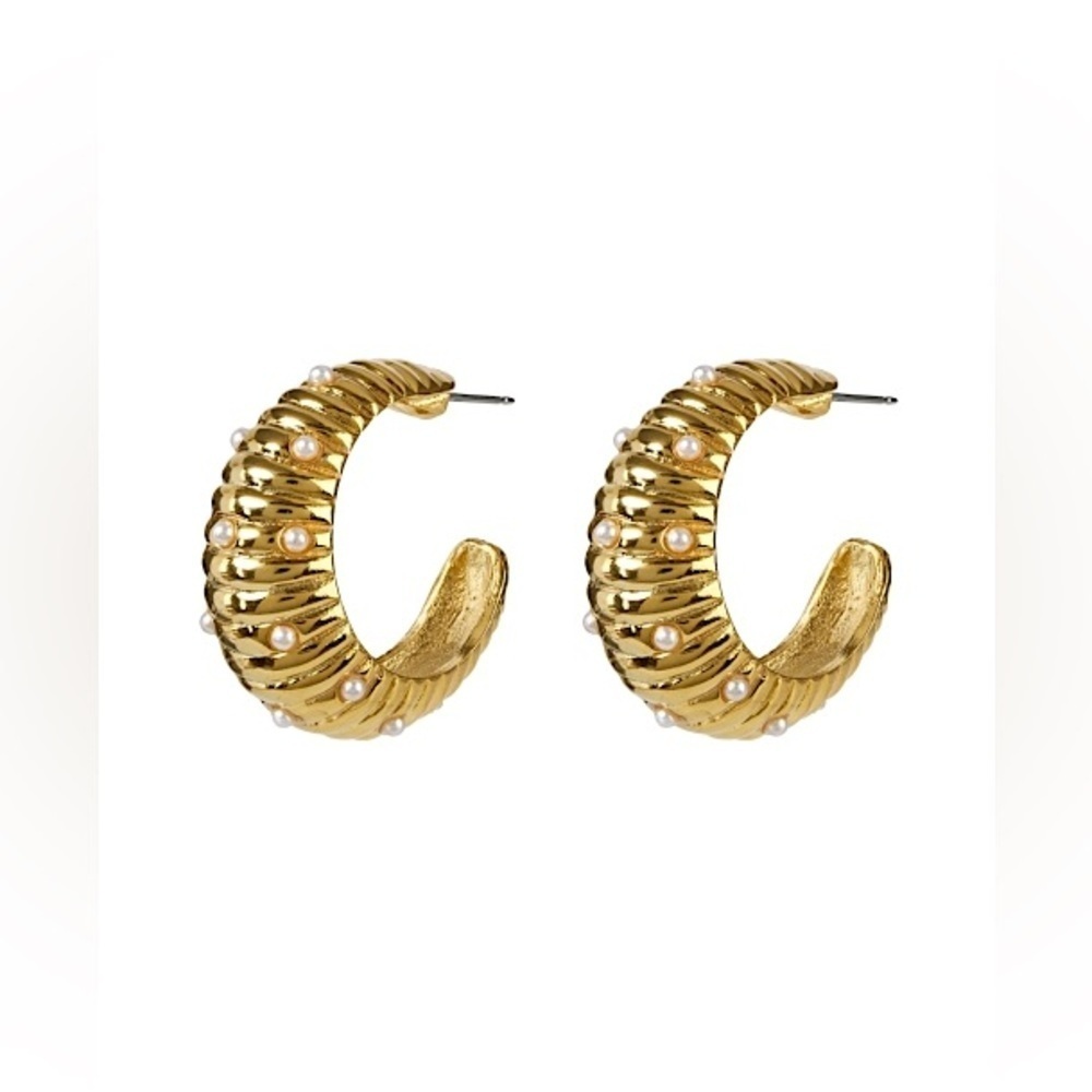 Kenneth Jay Lane Pearly Shrimp Hoop Earrings New